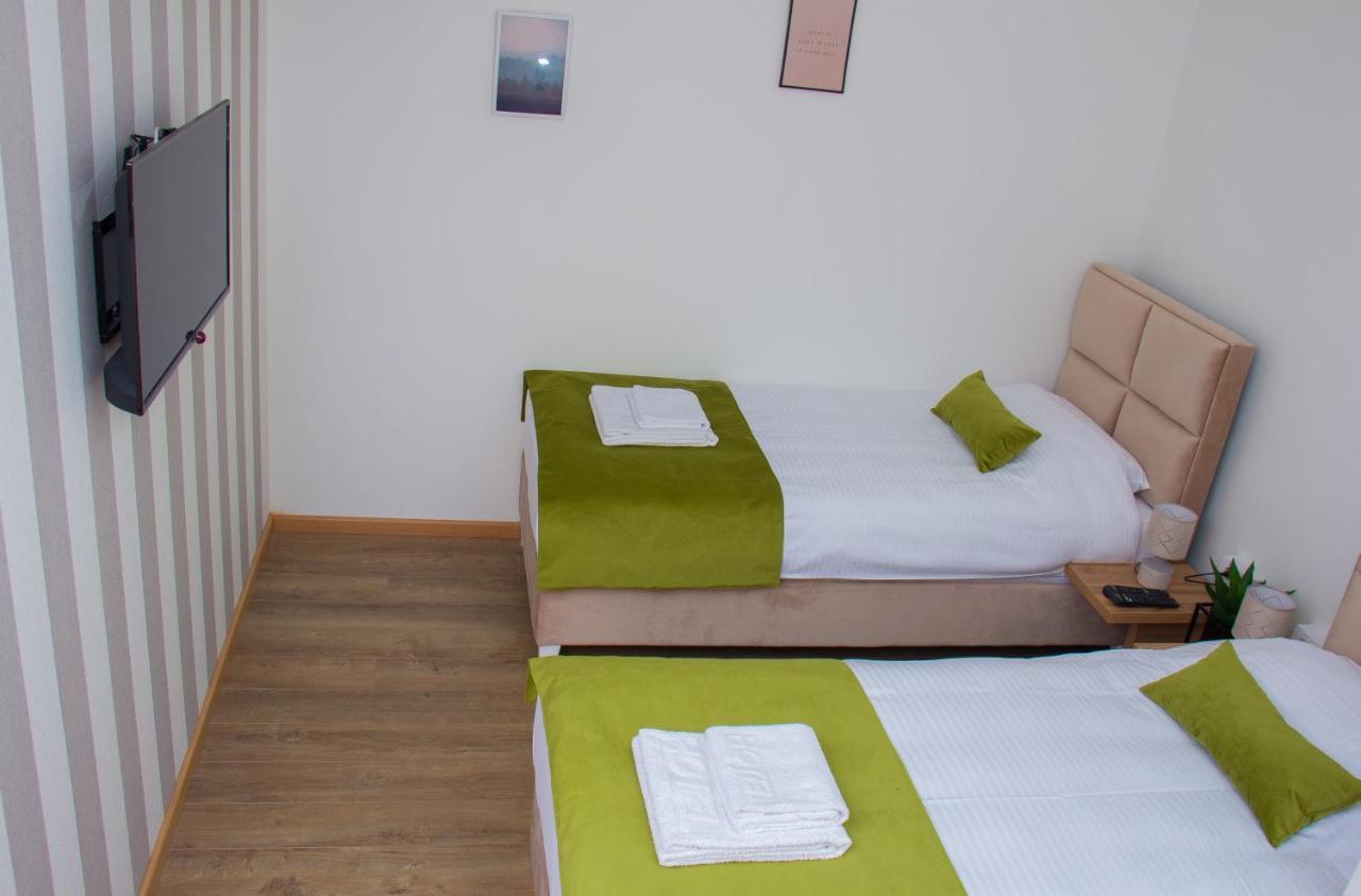 Motel Kvele Yeni Pazar Dış mekan fotoğraf