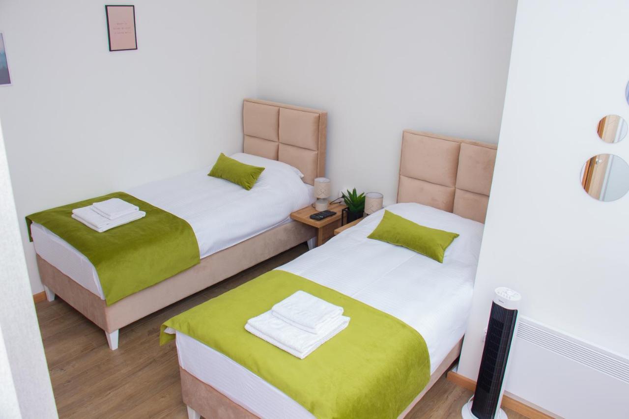 Motel Kvele Yeni Pazar Dış mekan fotoğraf