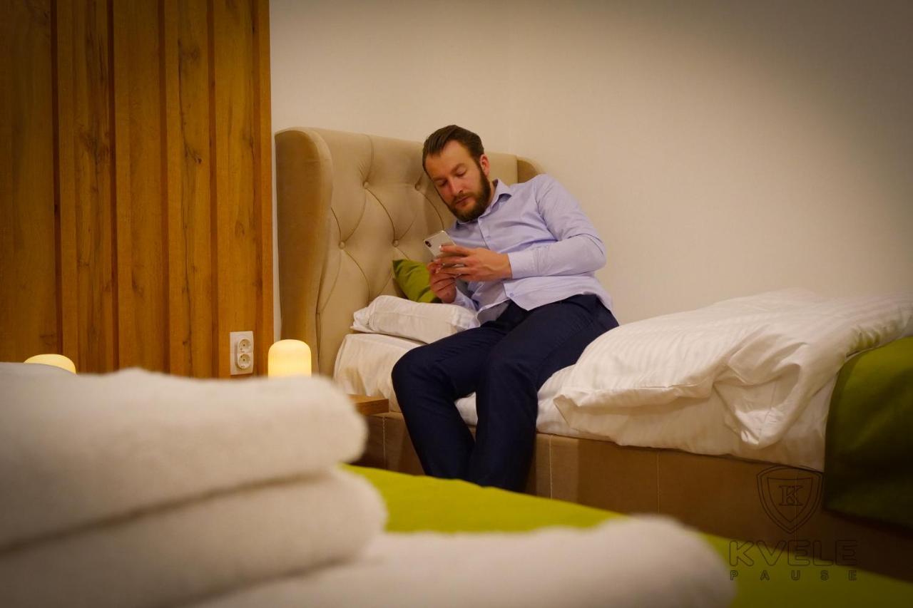 Motel Kvele Yeni Pazar Dış mekan fotoğraf