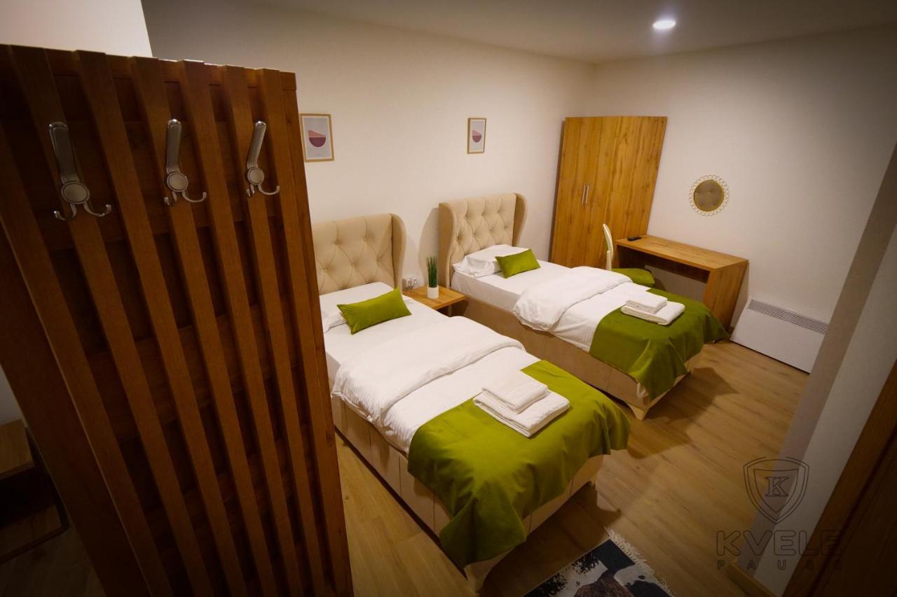 Motel Kvele Yeni Pazar Dış mekan fotoğraf
